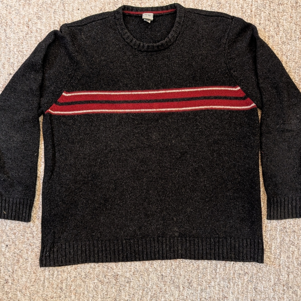 Old Navy Men's Charcoal Sweater with Red and White Stripes, Size Large